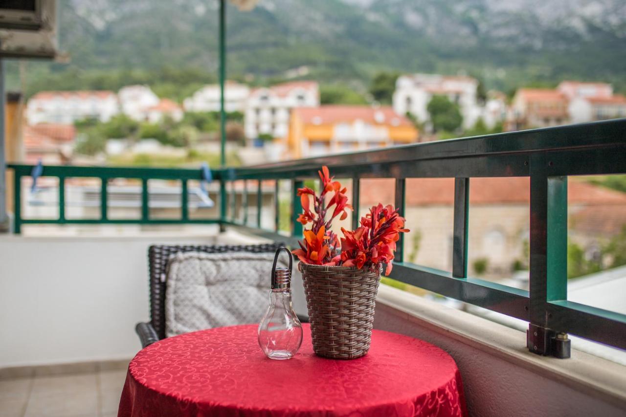 Apartments Gajeta Gradac  Exteriör bild